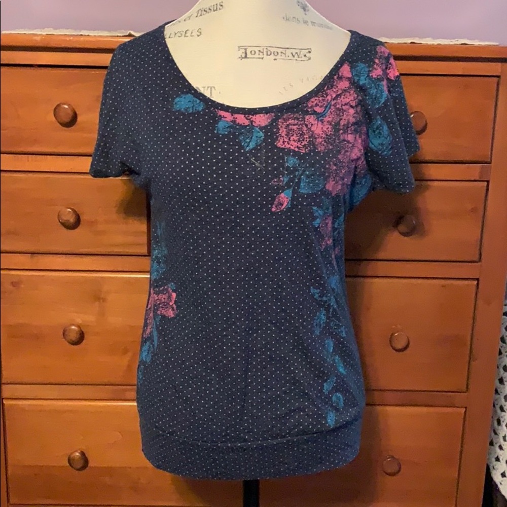 Wet Seal sz M short sleeve top